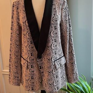 NWOT FREE PEOPLE Tuxedo Jacket w/ Satin Collar
